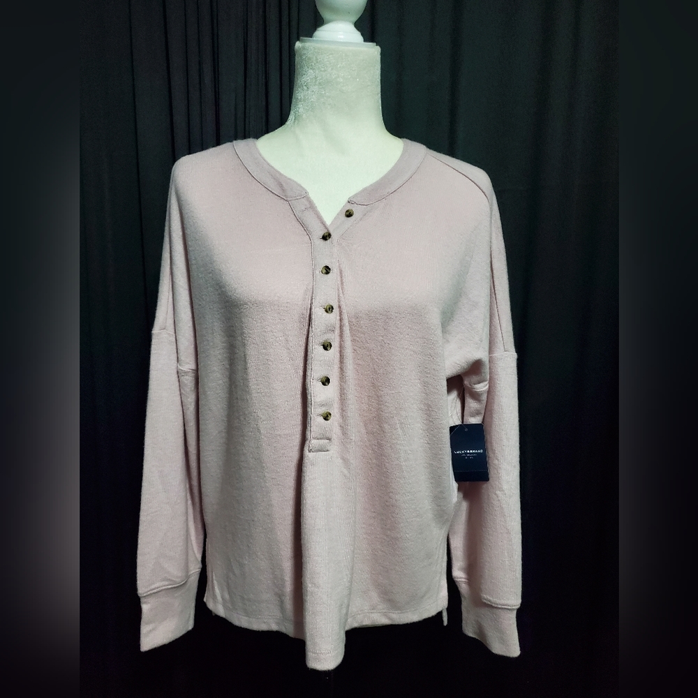 Lucky Brand Sweater - Picture 1 of 2